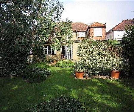Furnival Lodge Slough Exterior foto