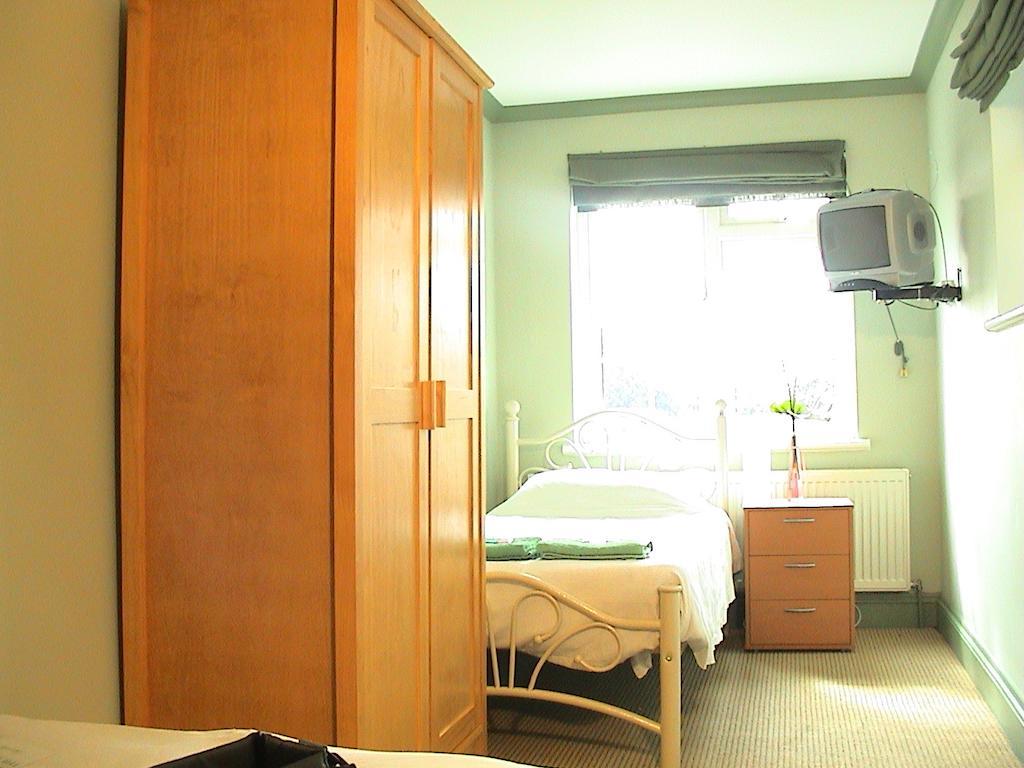 Furnival Lodge Slough Zimmer foto